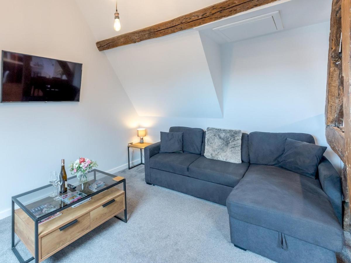 Pass The Keys 5C Charming Town Centre Apartment With Roof Top Views Shrewsbury Esterno foto