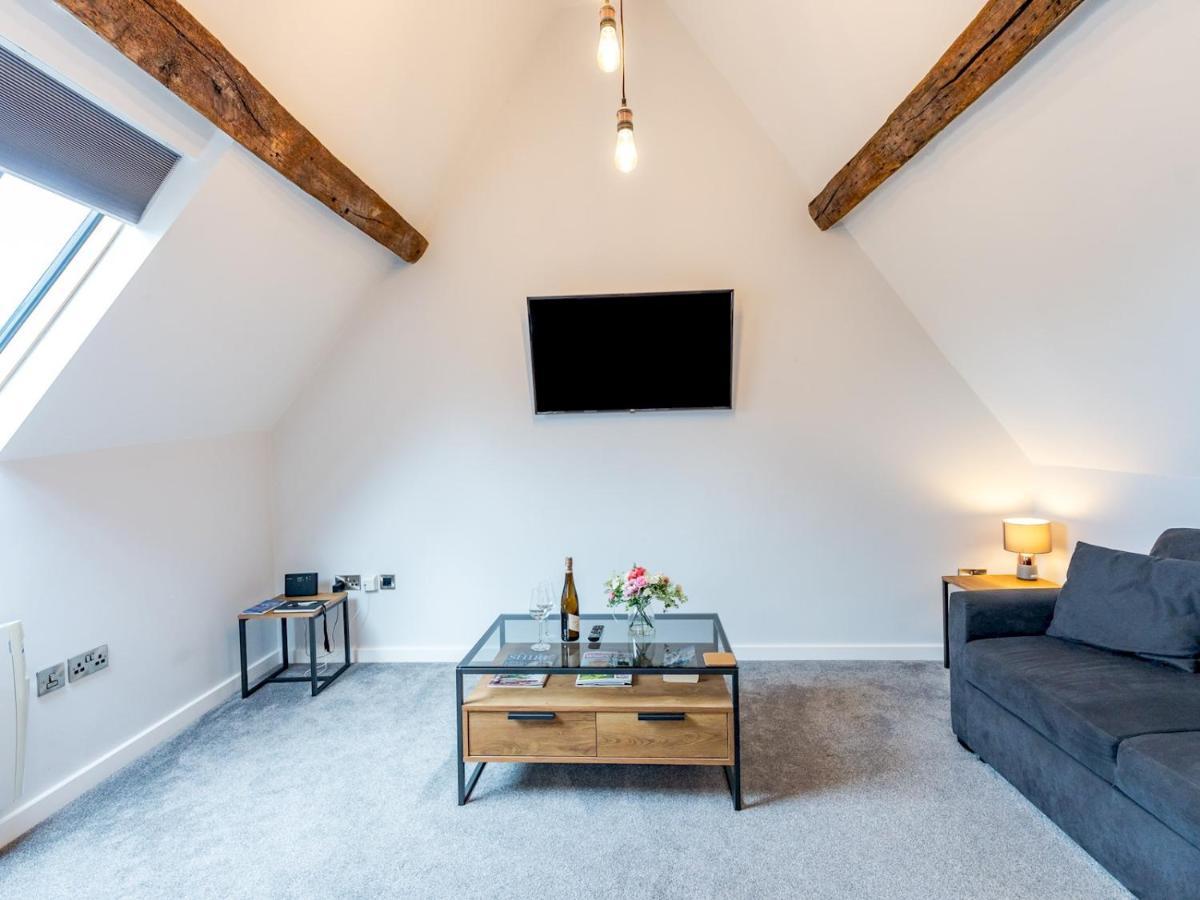 Pass The Keys 5C Charming Town Centre Apartment With Roof Top Views Shrewsbury Esterno foto